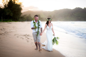 elopement couple